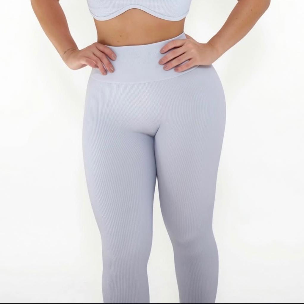 Leggins acanalado efecto push-up SE 051